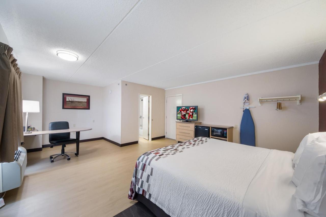 Motel Red Roof 2*