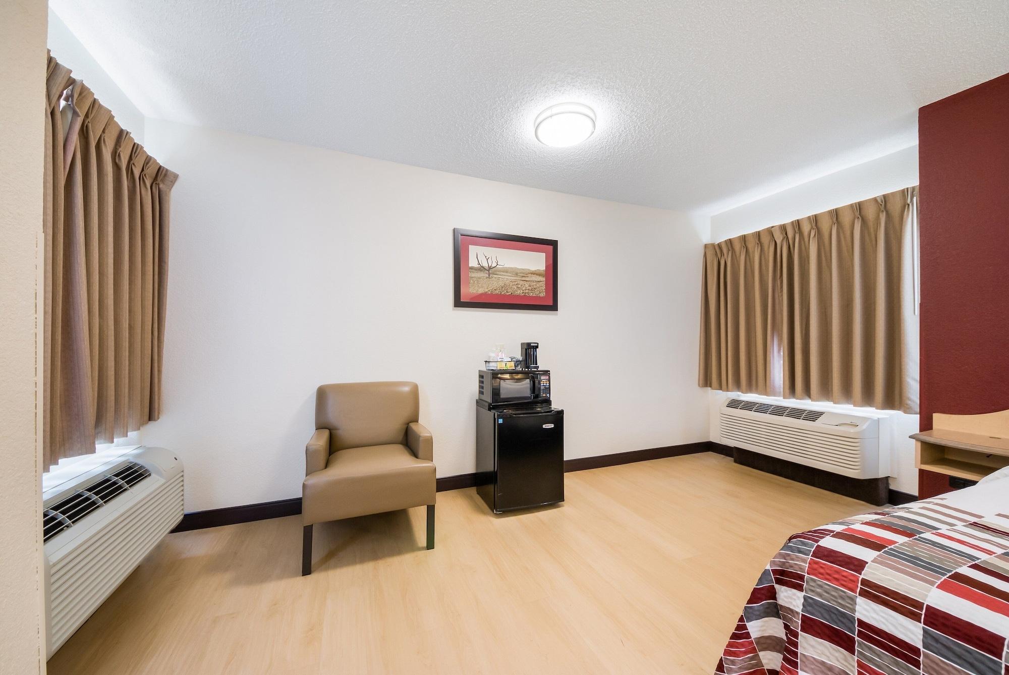 Motel Red Roof 2*