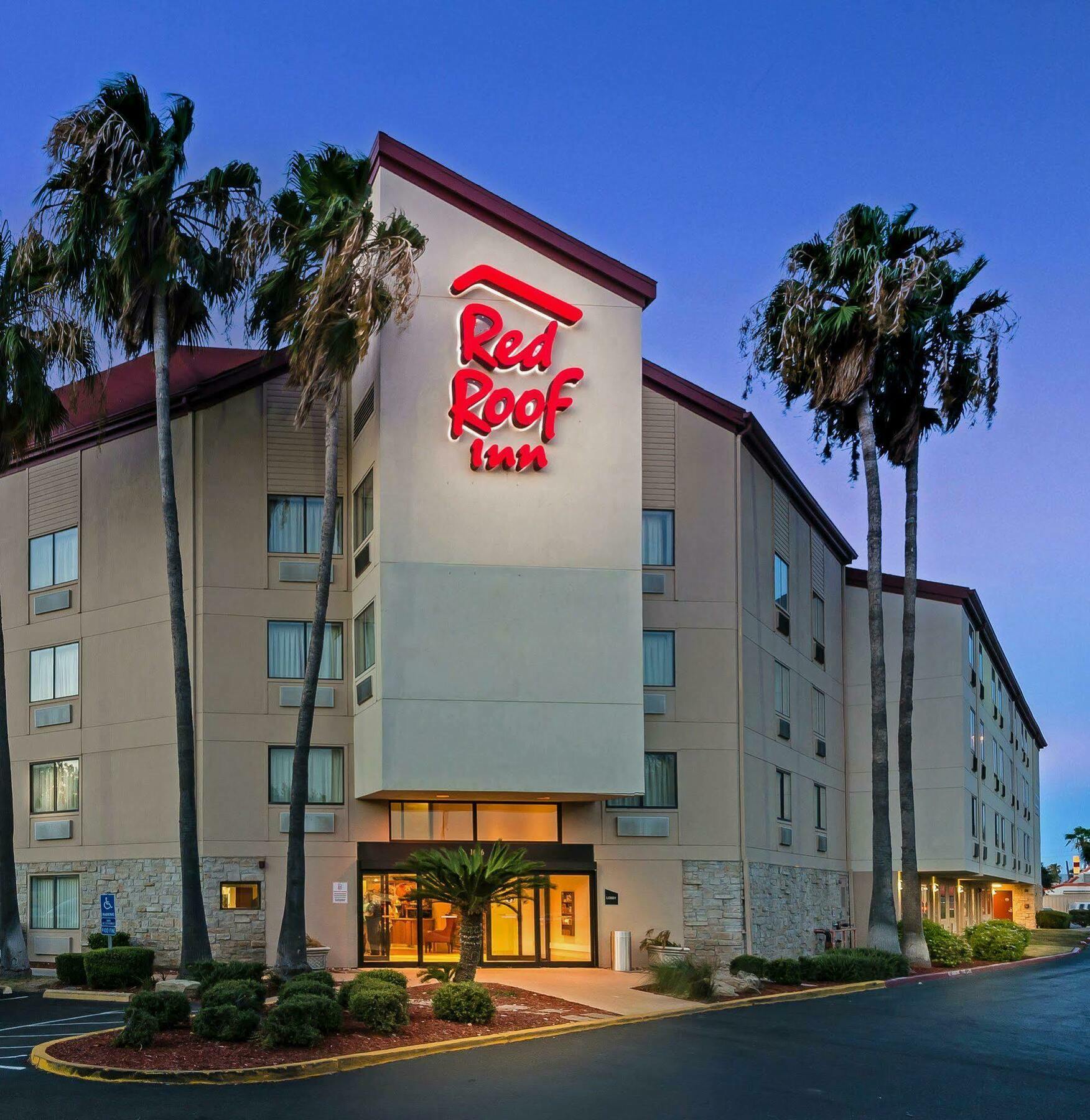 Red Roof Motel Laredo